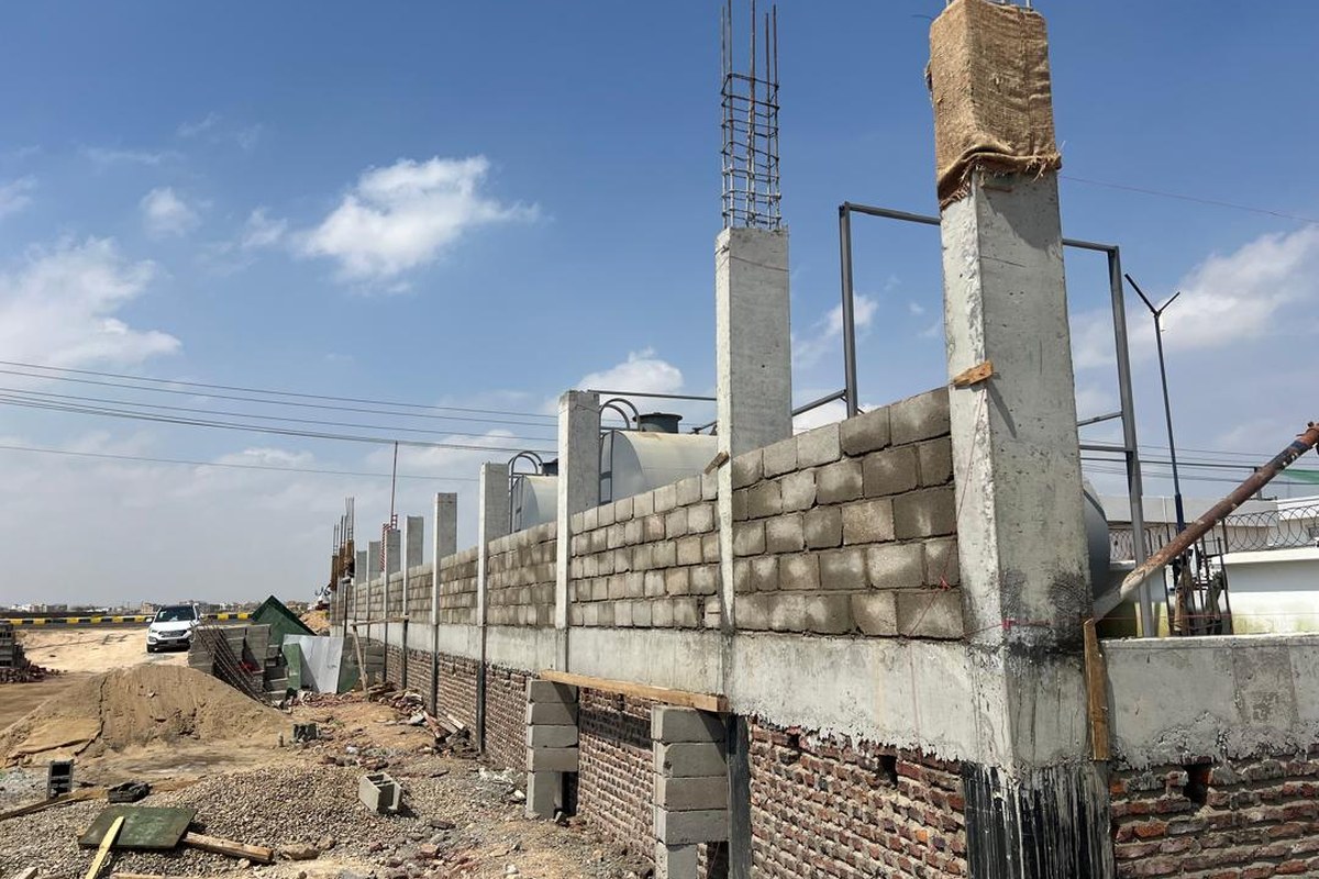 Boundary wall